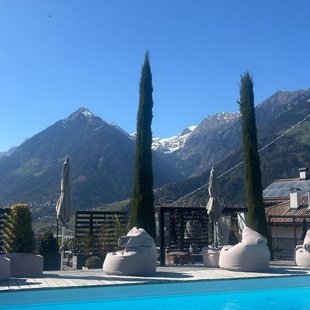 Landpalais Goyenhof Aparthotel Шена Екстериор снимка