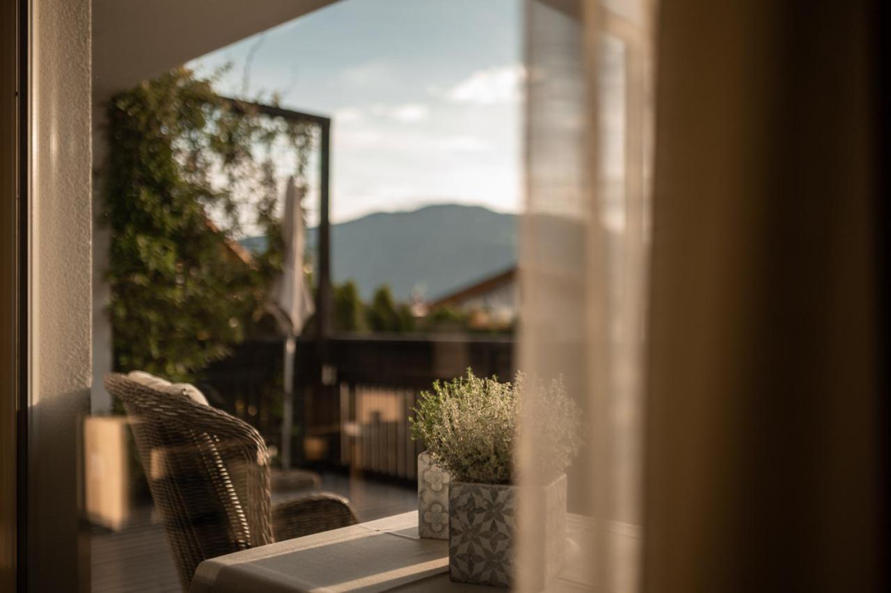 Landpalais Goyenhof Aparthotel Шена Екстериор снимка
